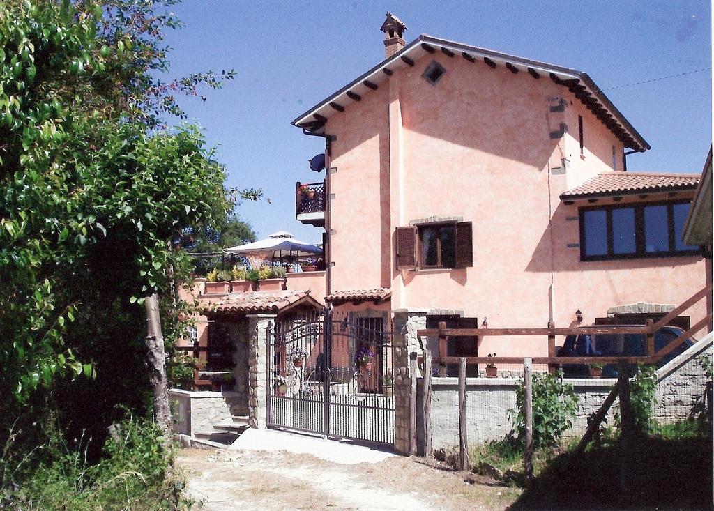 Parco Dei Laghi Apartment Amatrice Exterior photo